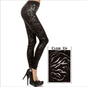 Zebra patterned leggings 